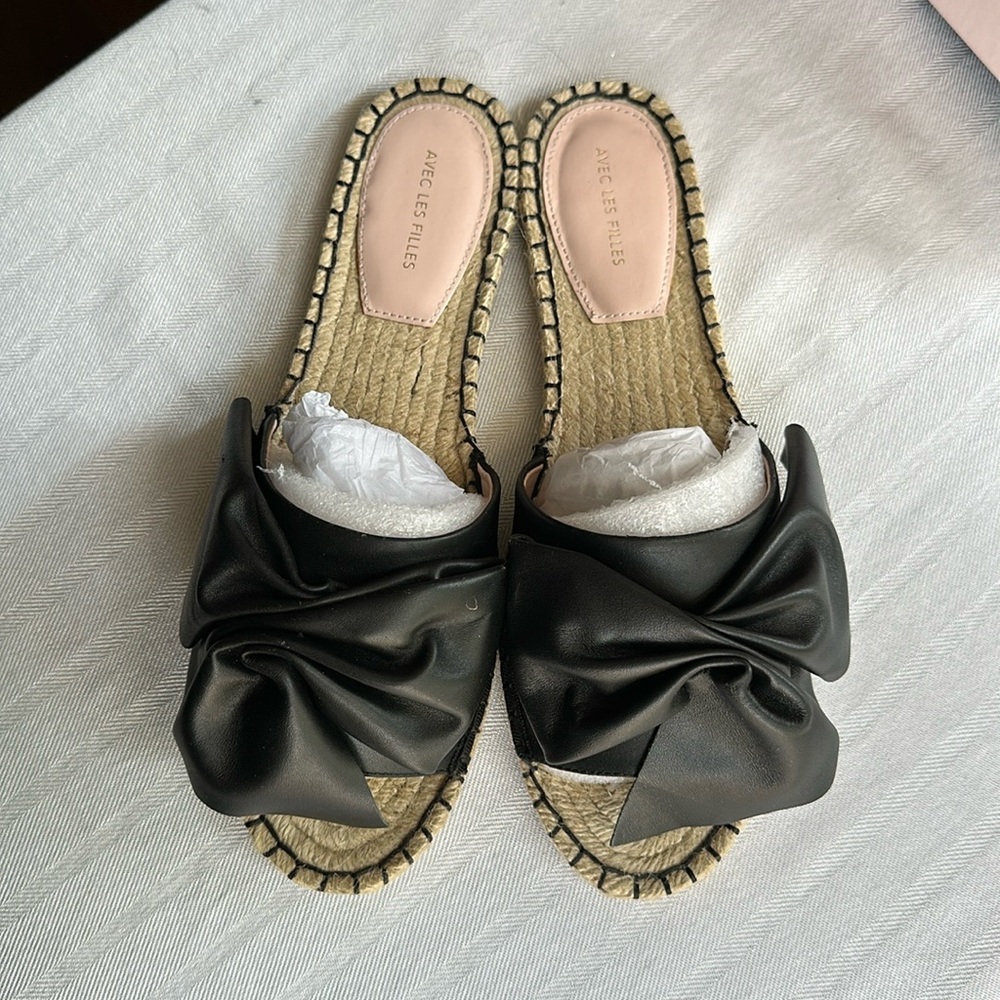 Avec Les Filles black sandal